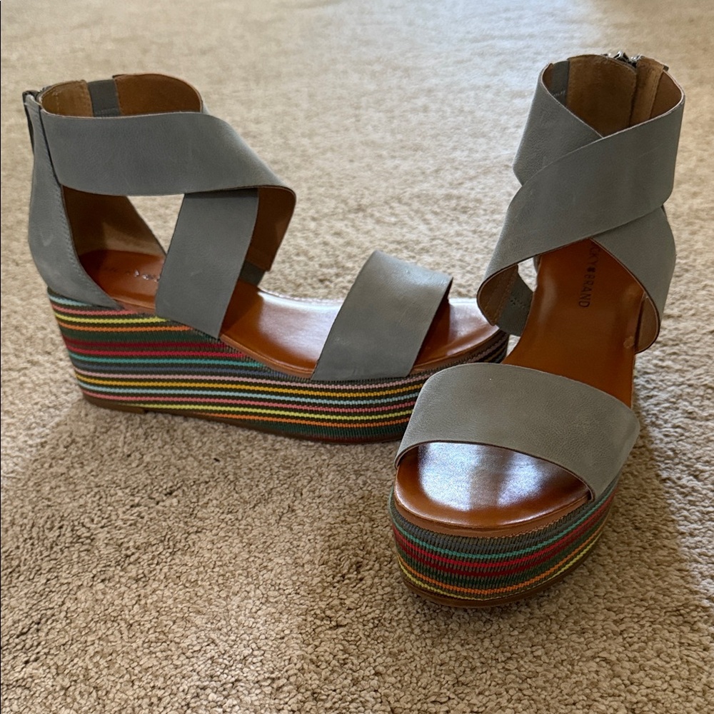 Lucky Brand Gray Strappy Platform Sandals with Multicolor Striped Wedge